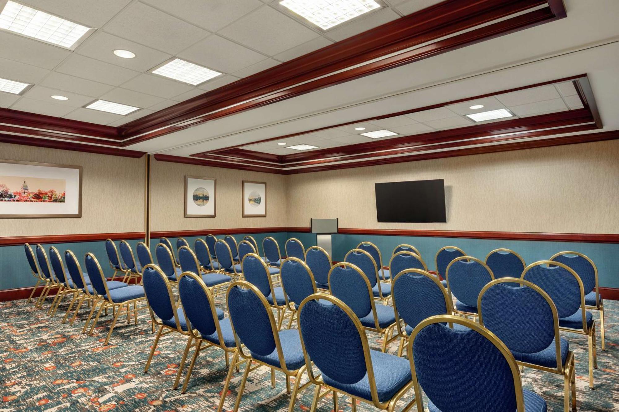 Hampton Inn Dulles/Cascades Sterling Buitenkant foto